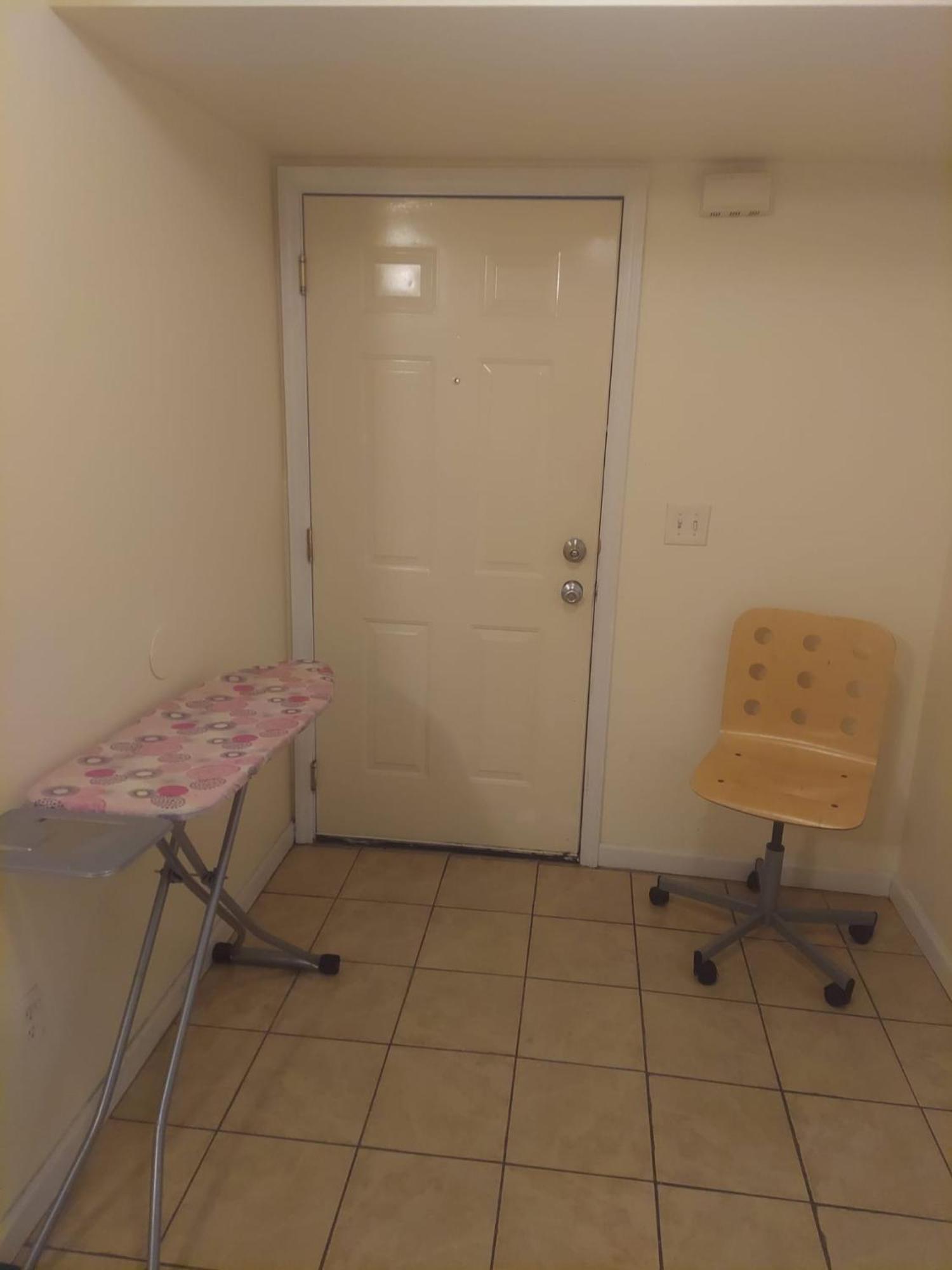 Crystal Room 1 Guest House Near 12Mins To Ewr Airport / Prudential / Njit / Penn Station Newark Exterior foto